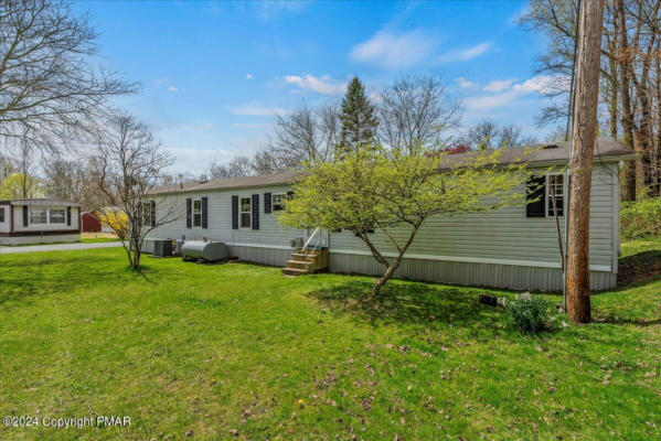 236 LOWER PMHE NORTH DR, EAST STROUDSBURG, PA 18302, photo 5 of 28