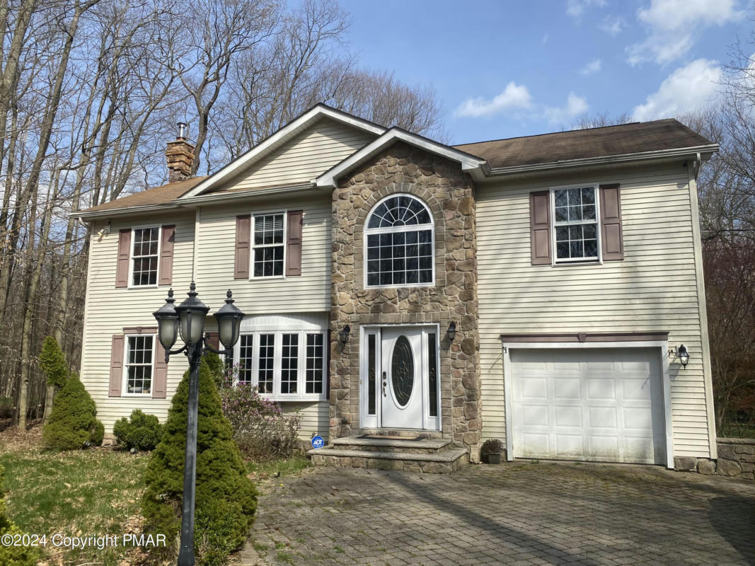 303 SHANNON DR, LONG POND, PA 18334, photo 1 of 22