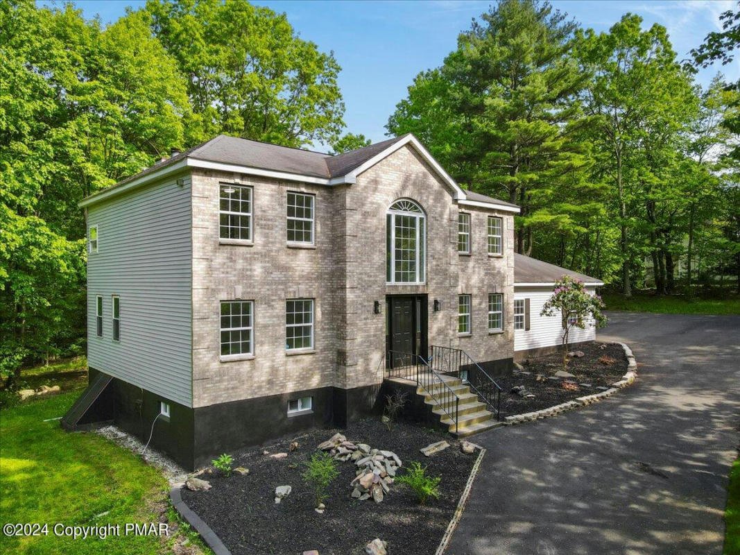 149 BON SHER DR, TANNERSVILLE, PA 18372, photo 1 of 82