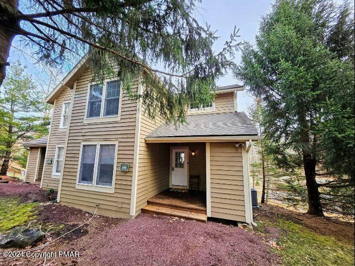 480 SPRUCE DR, TANNERSVILLE, PA 18372, photo 1 of 26
